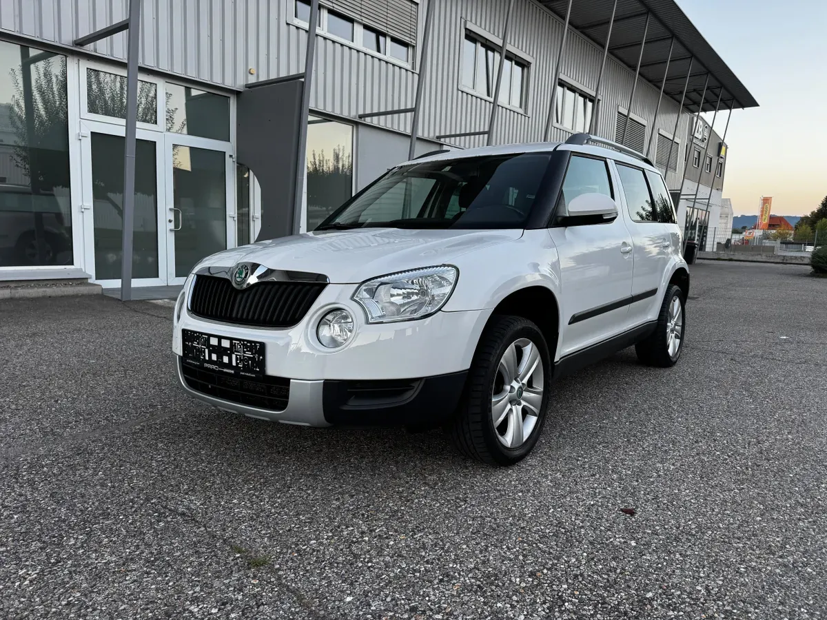 Skoda Fabia 2012 photo 2