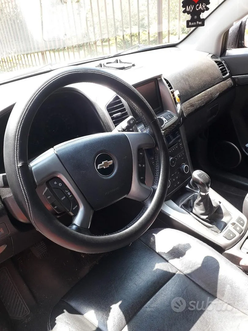 Chevrolet Captiva 2011 photo 2