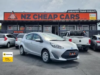 Toyota Aqua 2019 photo 2
