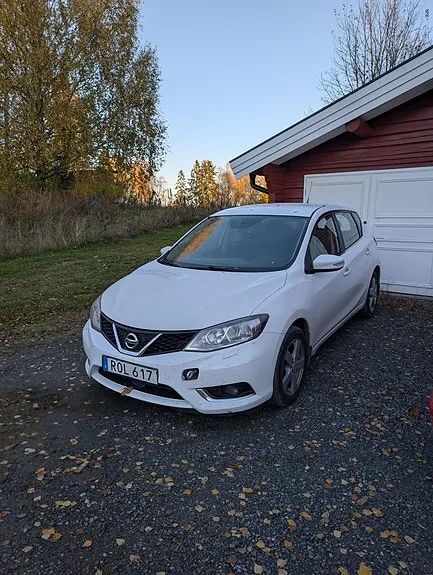 Nissan Pulsar 2015 photo 2