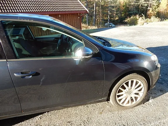 Volkswagen Golf Vi 2011 photo 2