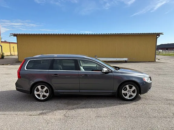 Volvo V70 2008 photo 4