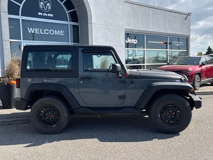 Jeep Wrangler 2014 photo 4