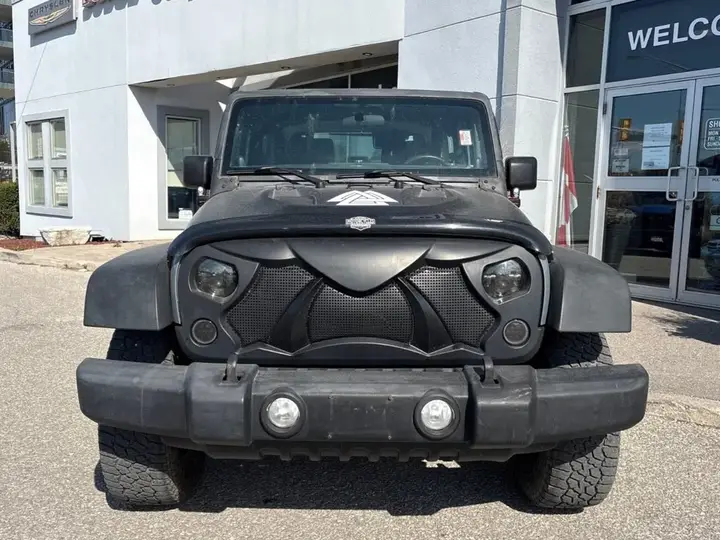 Jeep Wrangler 2014 photo 2