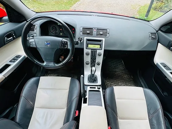 Volvo S40 2012 photo 5