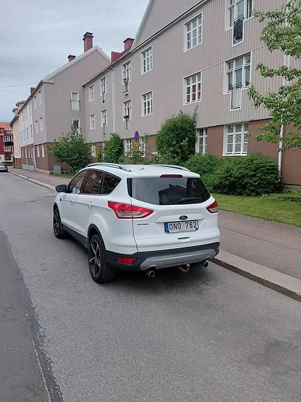 Ford Kuga 2013 photo 3