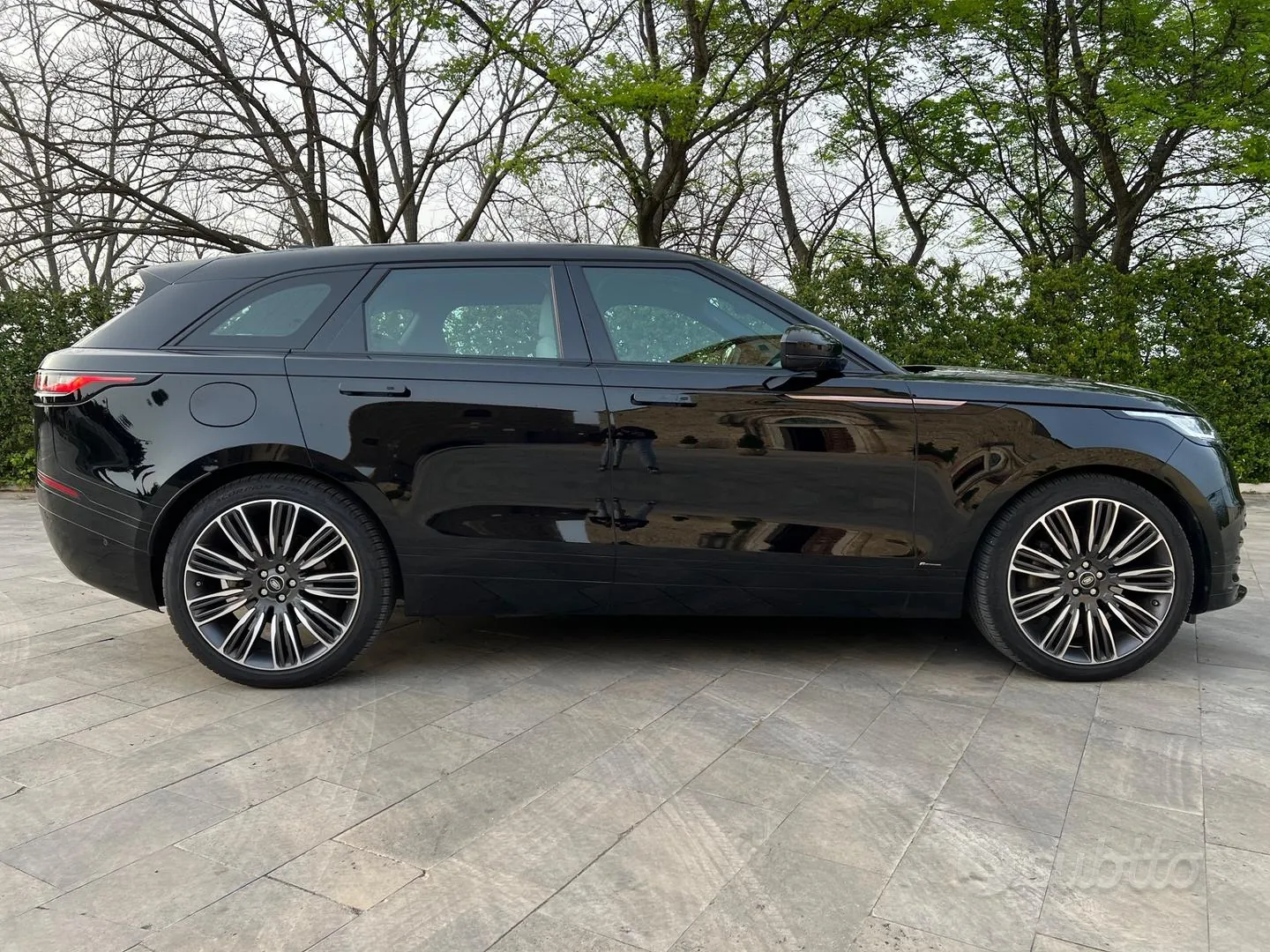 Land Rover Velar 2021 photo 5