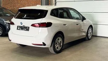 BMW 218 Da Active Tourer 2023 photo 2