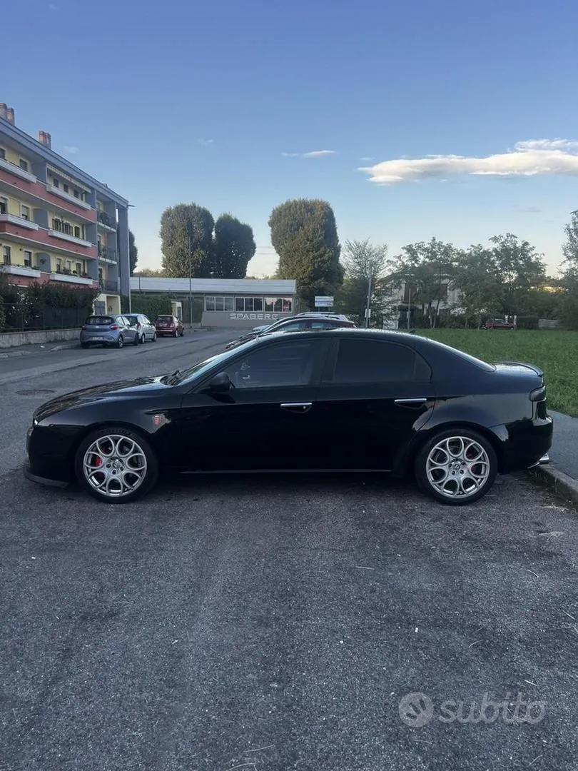 Alfa Romeo 159 2008 photo 2