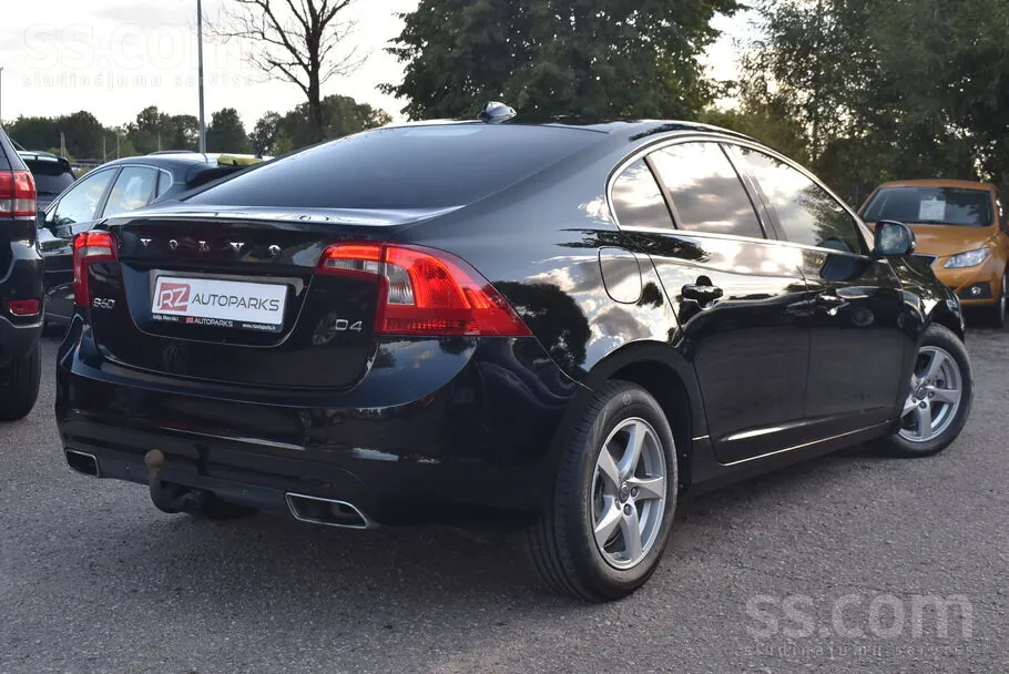Volvo S60 2014 photo 2