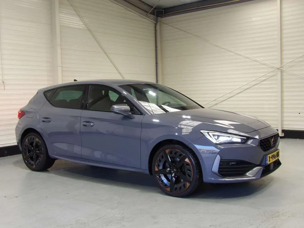 Cupra Leon 2023 photo 2