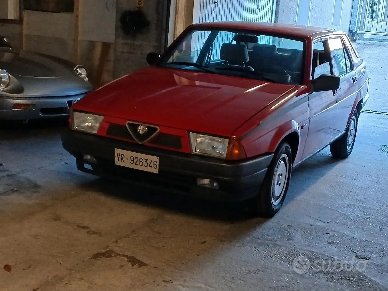 Alfa Romeo 75 1990 photo 2