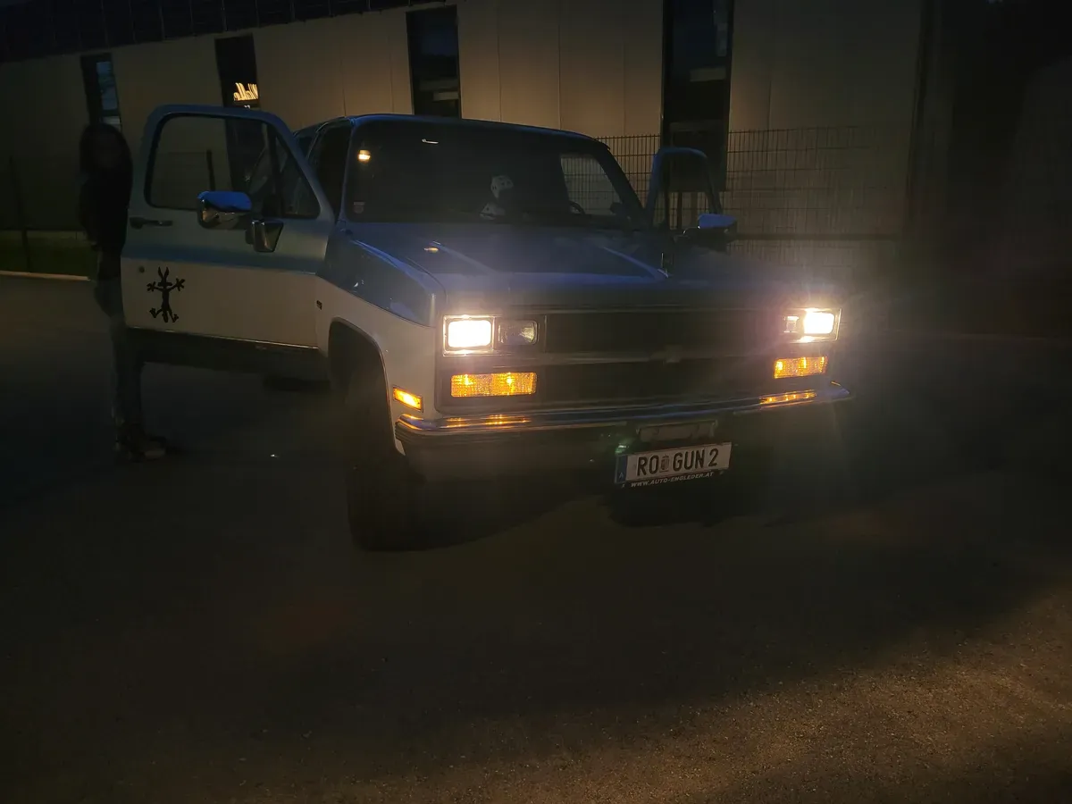 Chevrolet Silverado 1990 photo 3