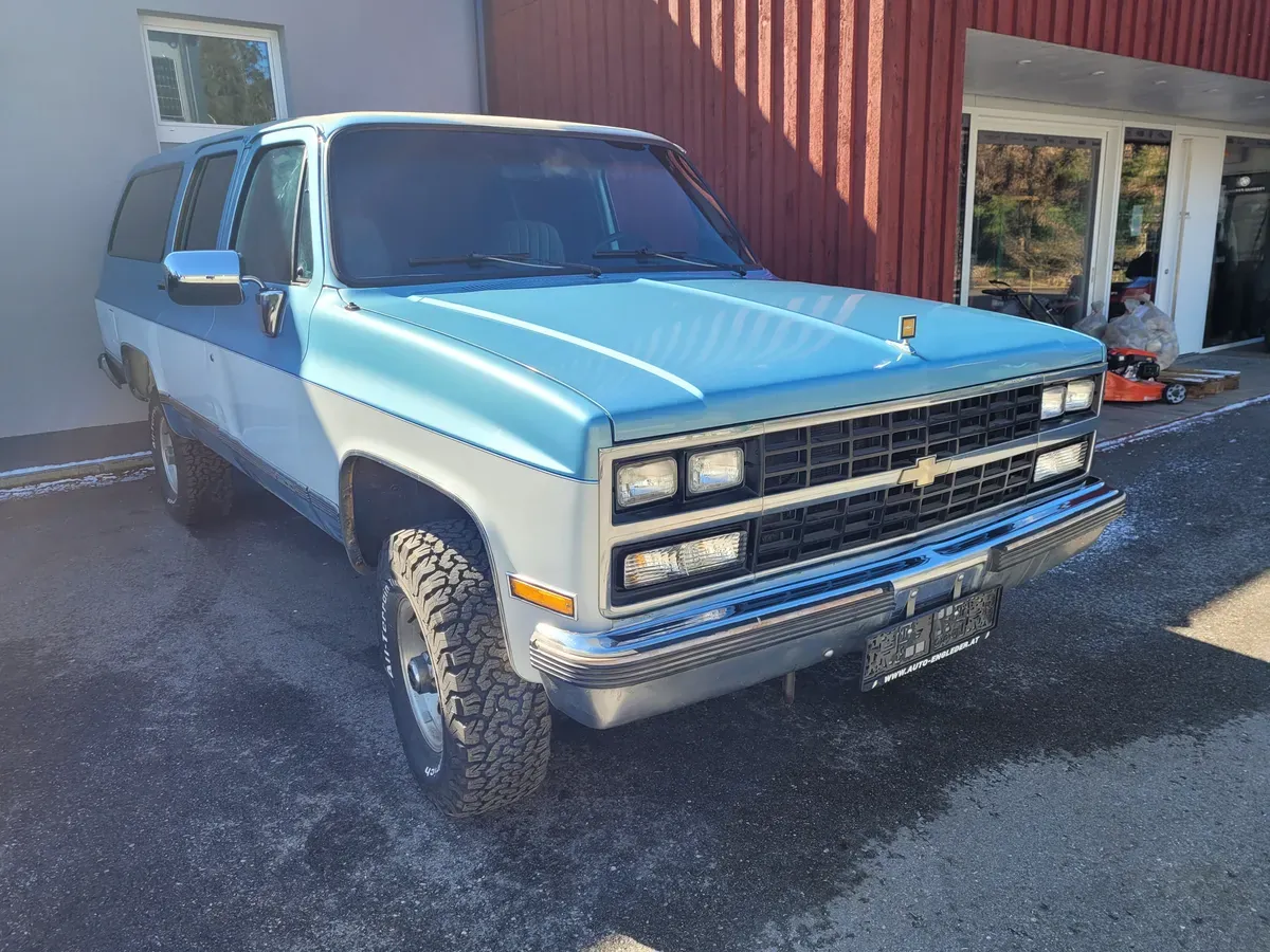 Chevrolet Silverado 1990 photo 2