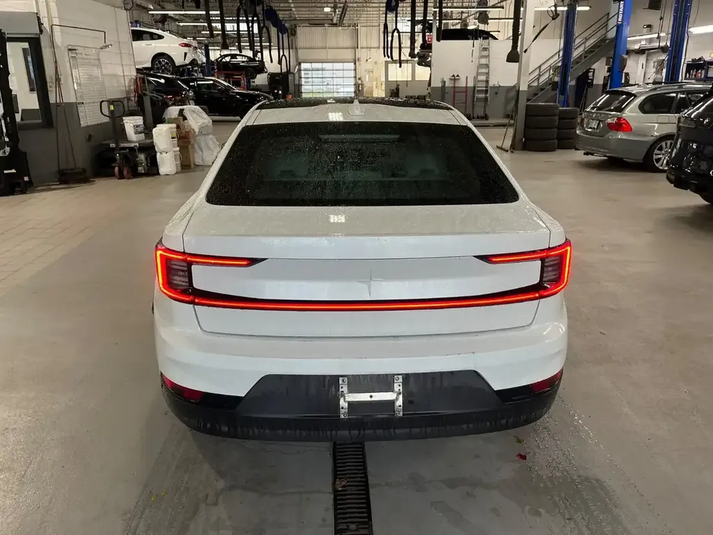 Polestar 2 2024 photo 4