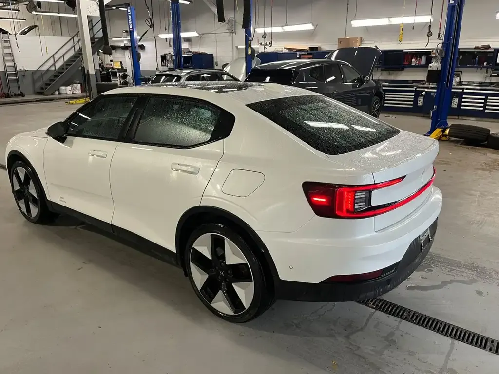 Polestar 2 2024 photo 5