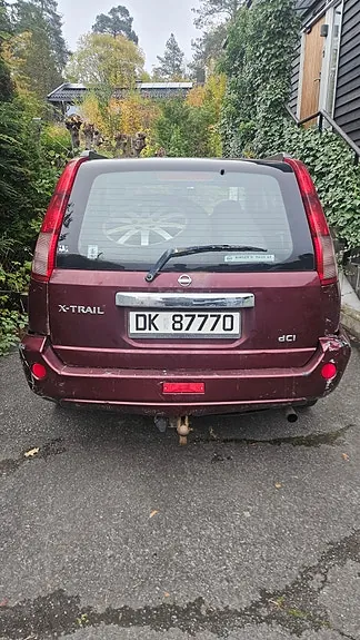 Nissan X-Trail 2004 photo 2