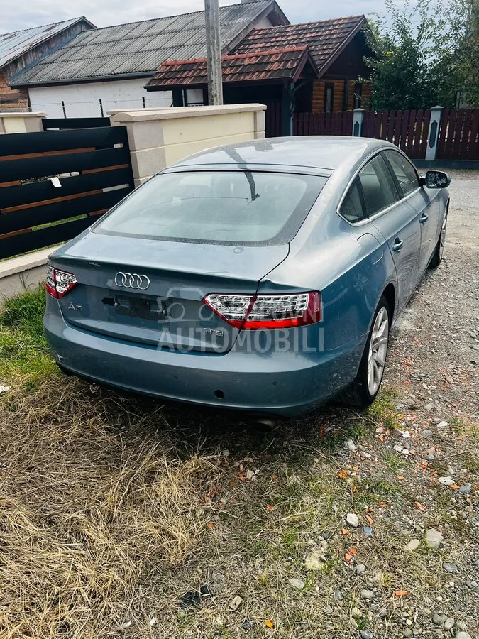 Audi A5 2010 photo 3