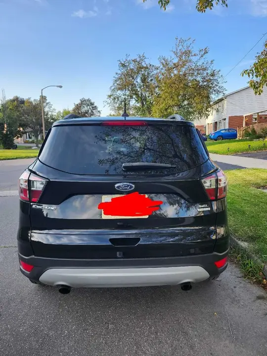 Ford Escape 2018 photo 2