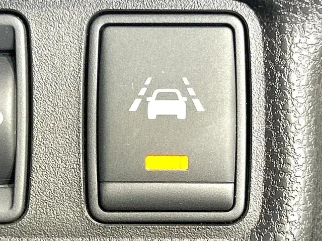 Nissan Note 2015 photo 5