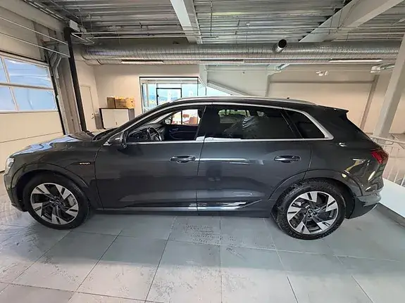 Audi E-Tron 2023 photo 3