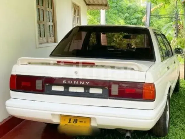 Nissan Sunny 1989 photo 4