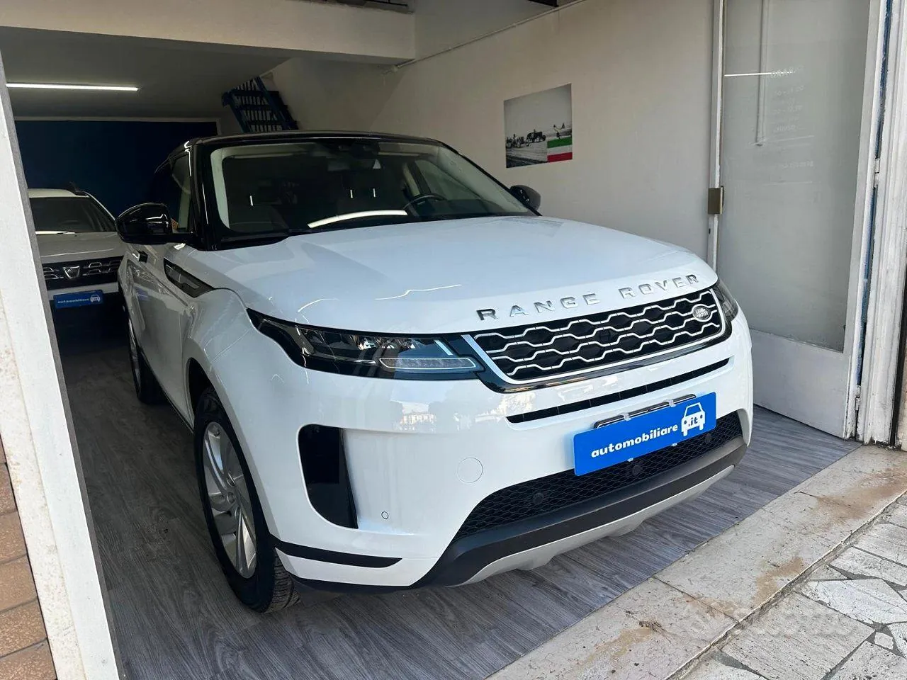 Land Rover Range Rover Evoque 2020 photo 3