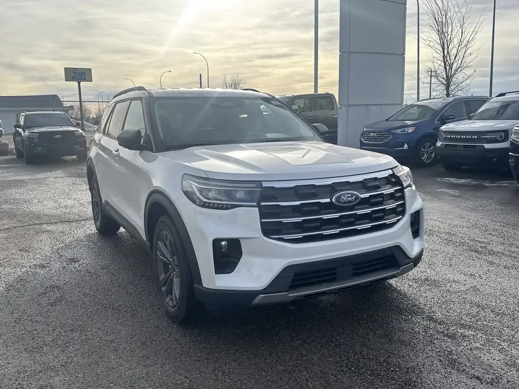 Ford Explorer 2026 photo 4
