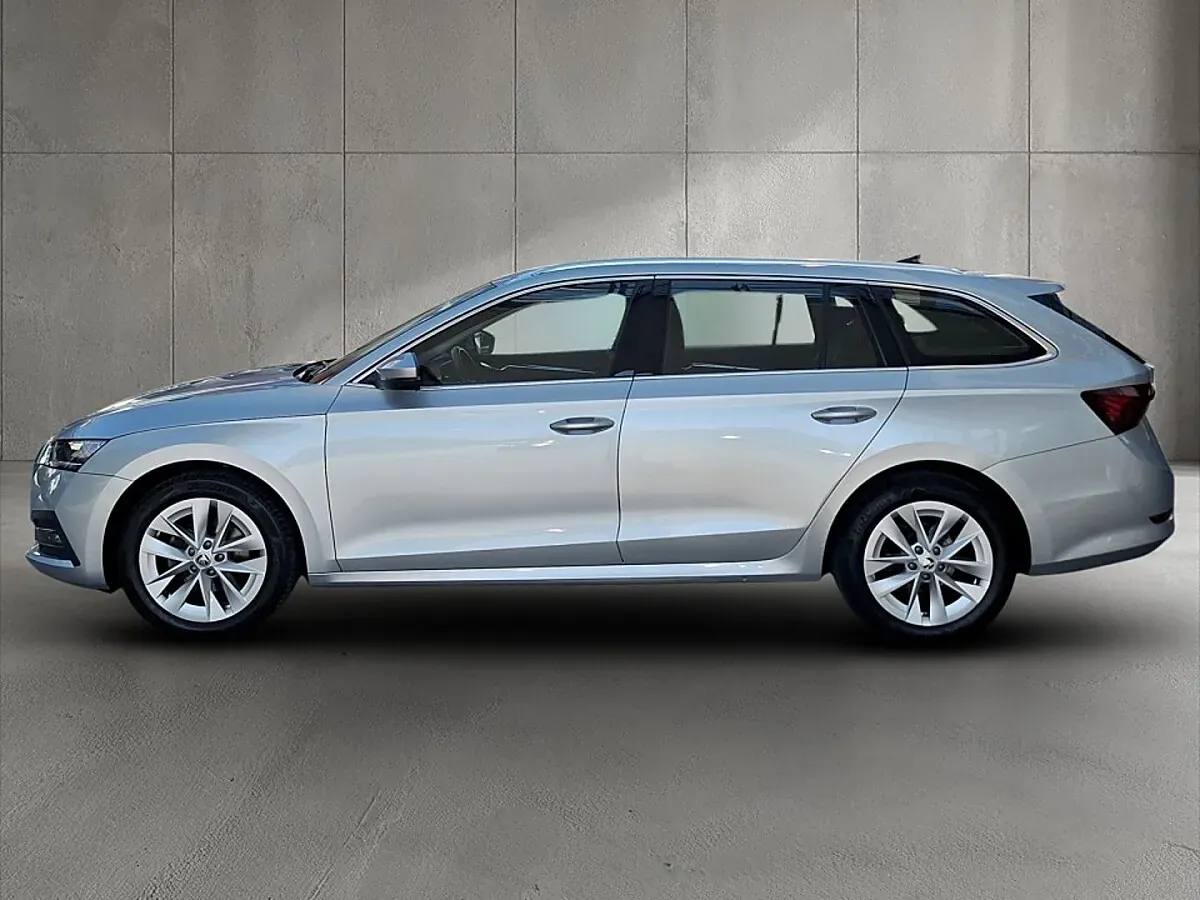 Skoda Octavia 2022 photo 3