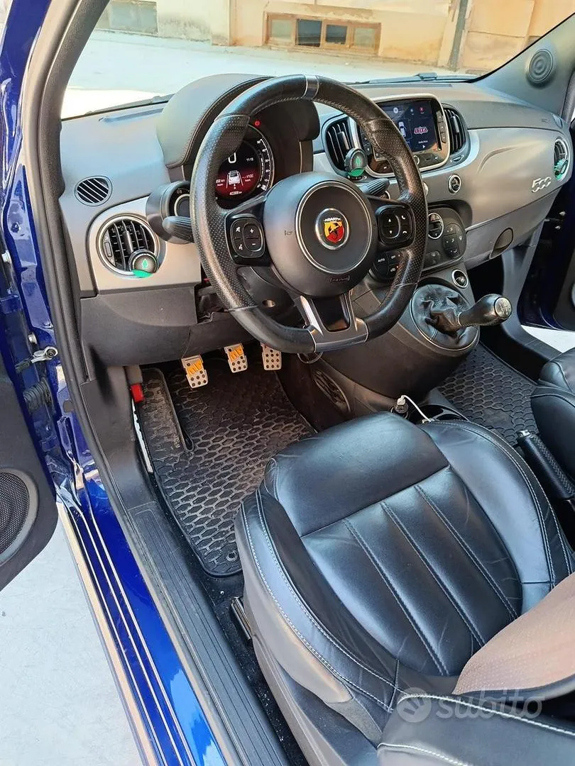 Abarth 595 2017 photo 2