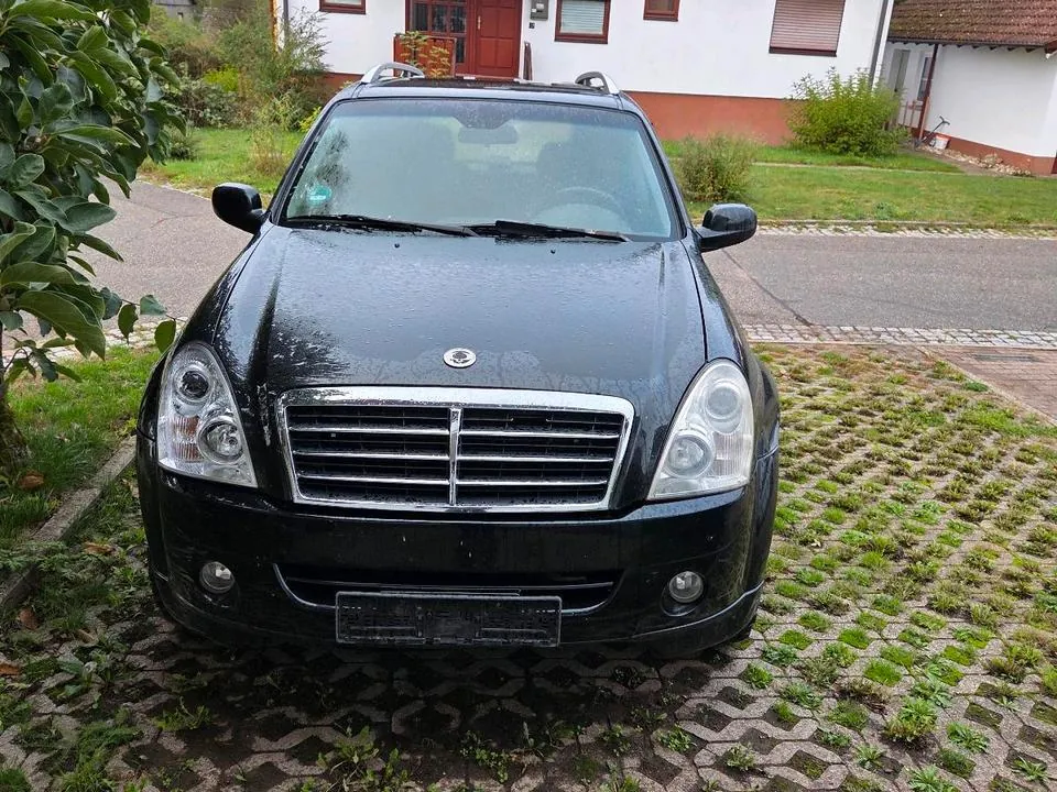 KG Mobility Rexton