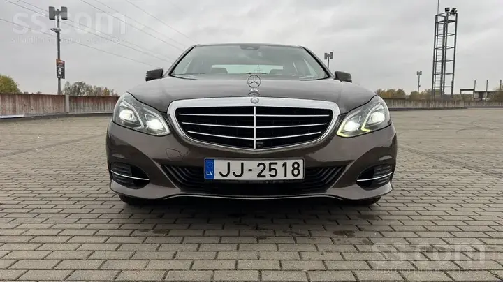 Mercedes-Benz E250 2013 photo 3