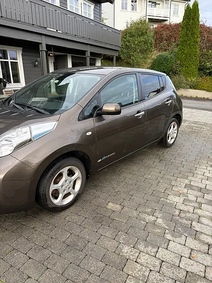 Nissan Leaf 2016 photo 3