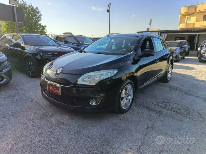 Renault Megane 2013 photo 2