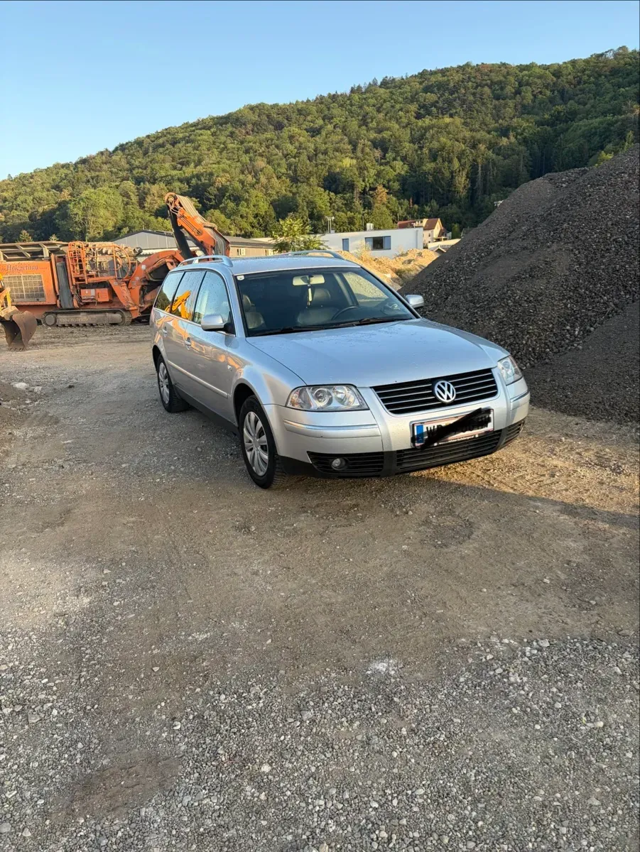 Volkswagen Passat 2001 photo 2