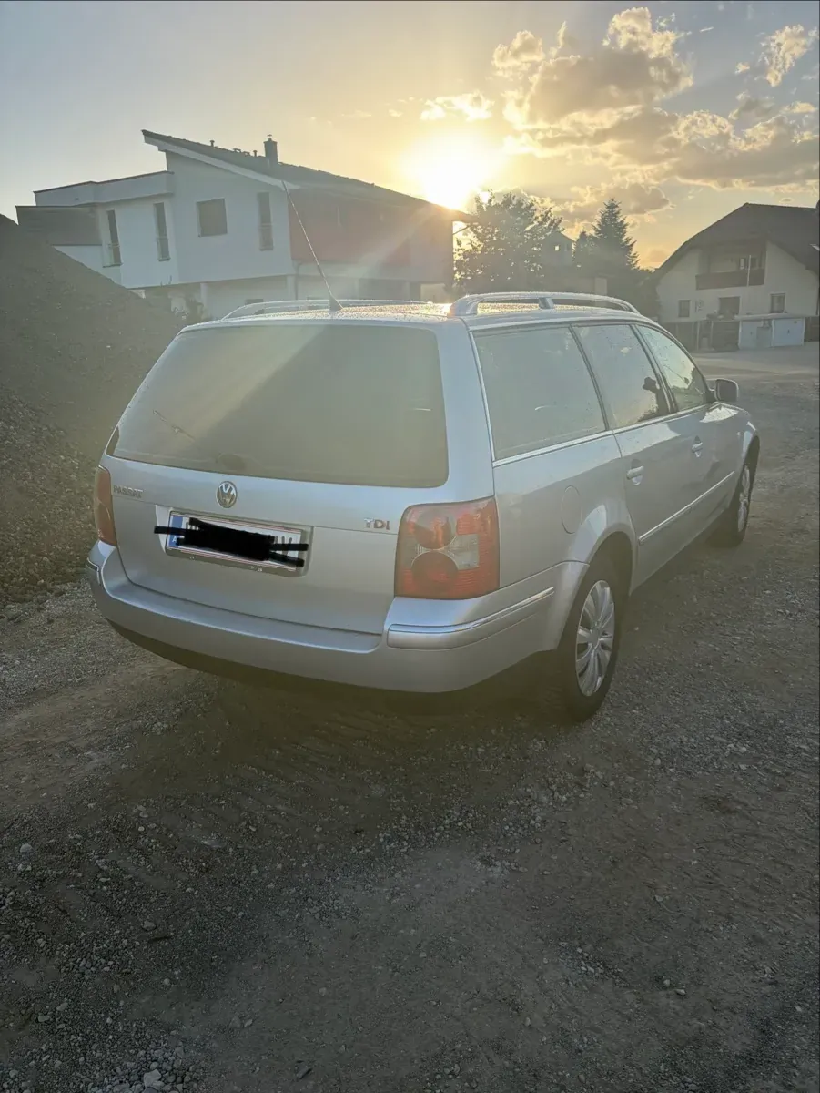 Volkswagen Passat 2001 photo 3