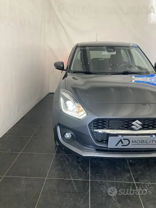 Suzuki Swift 2023 photo 2