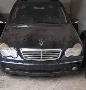 Mercedes-Benz C240