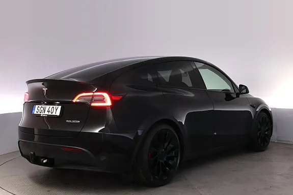 Tesla Model Y 2023 photo 5