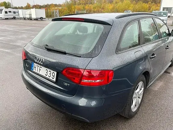 Audi A4 2009 photo 3