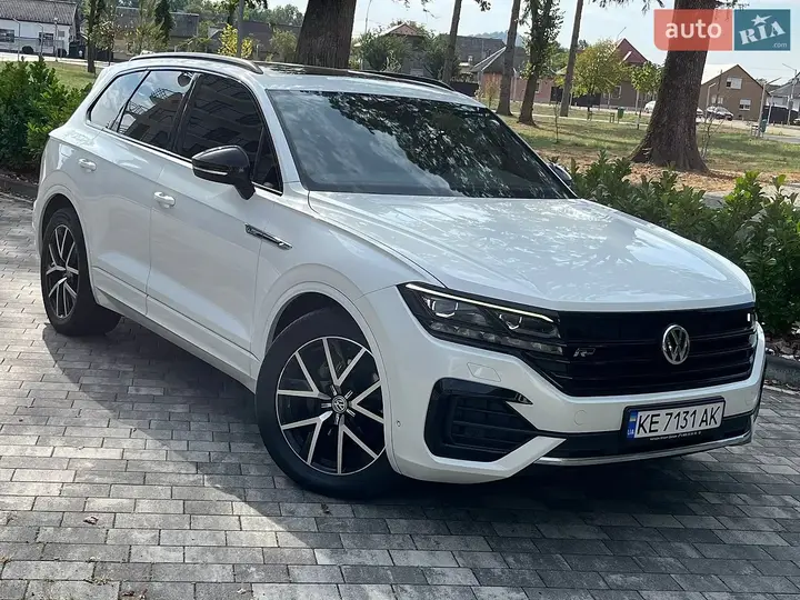 Volkswagen Touareg 2019 photo 2