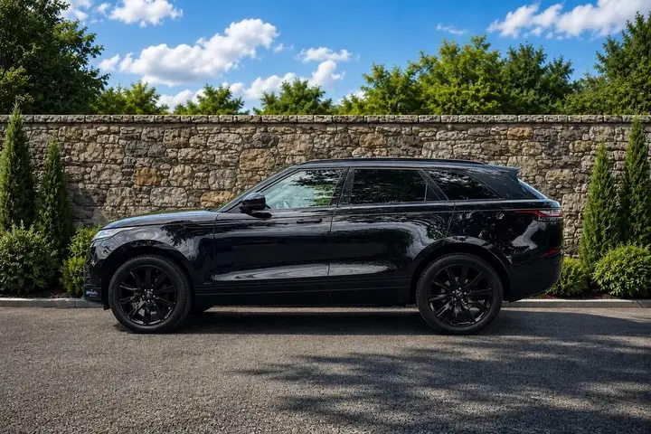 Land Rover Range Rover Velar 2020 photo 4