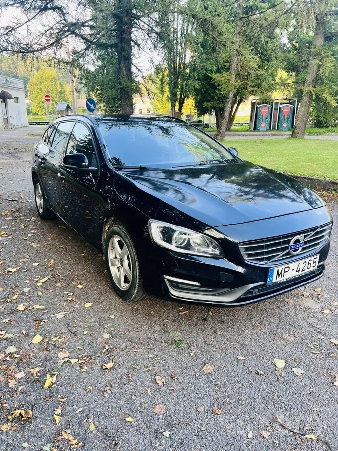 Volvo V60 2014 photo 2