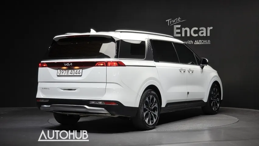 Kia Carnival 2023 photo 2