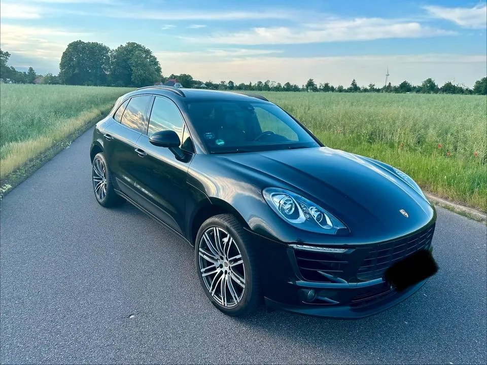 Porsche Macan S