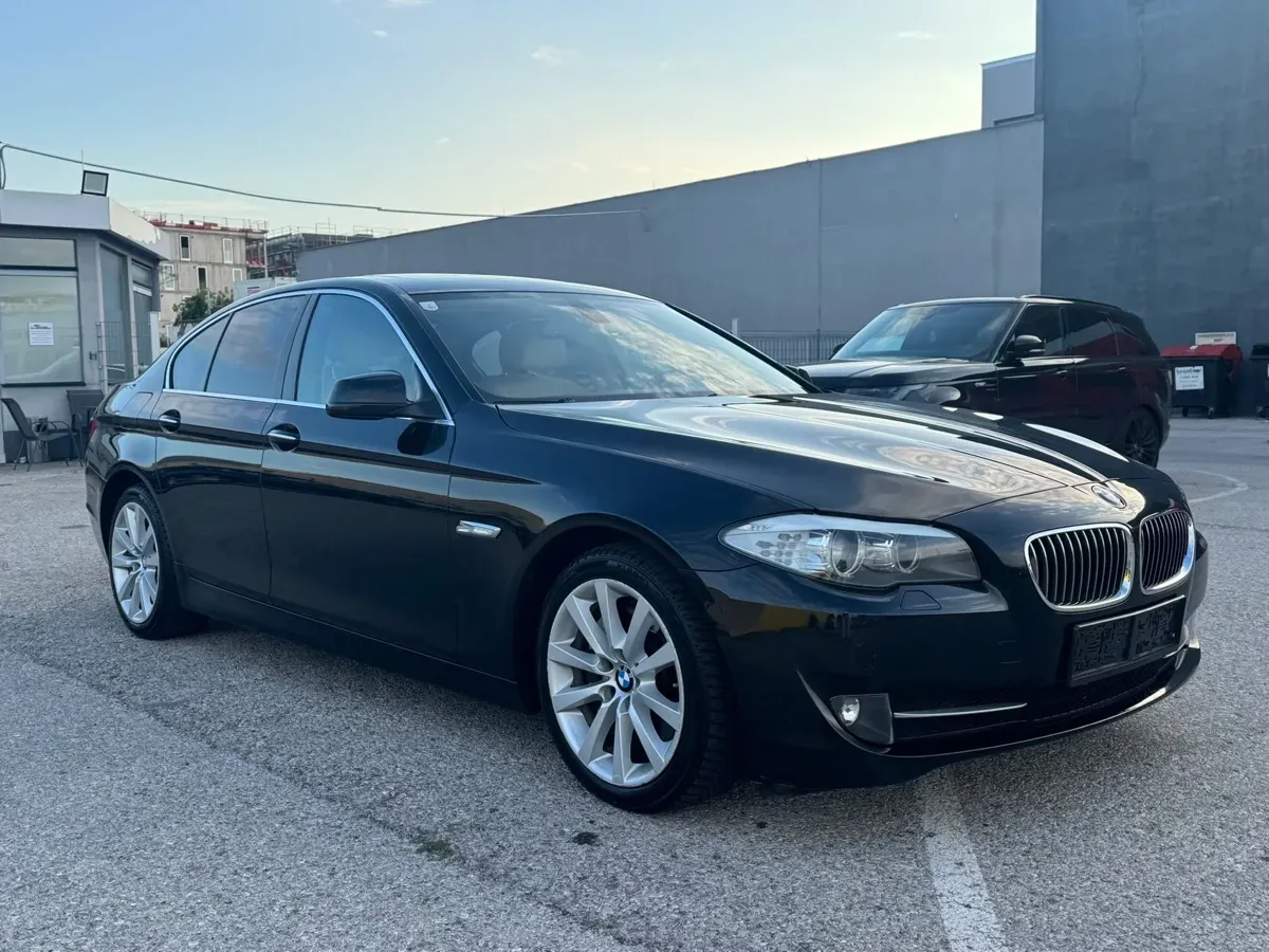 BMW 5 Series 2010 photo 3