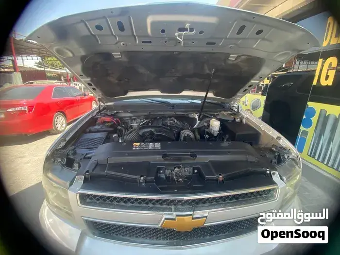 Chevrolet Tahoe 2014 photo 2