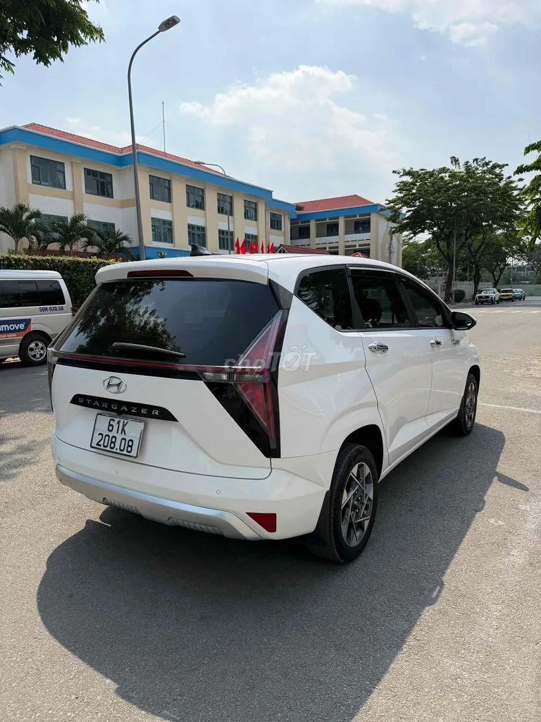 Hyundai Stargazer 2022 photo 4