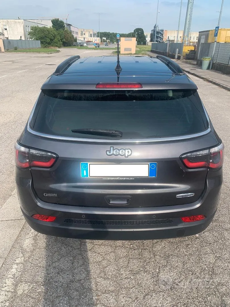 Jeep Compass 2018 photo 2