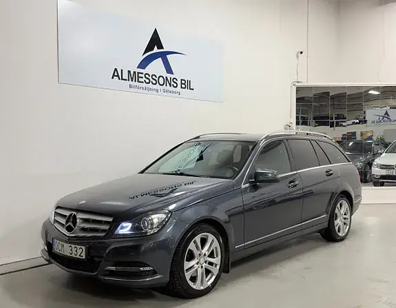 Mercedes-Benz C220 2013 photo 2